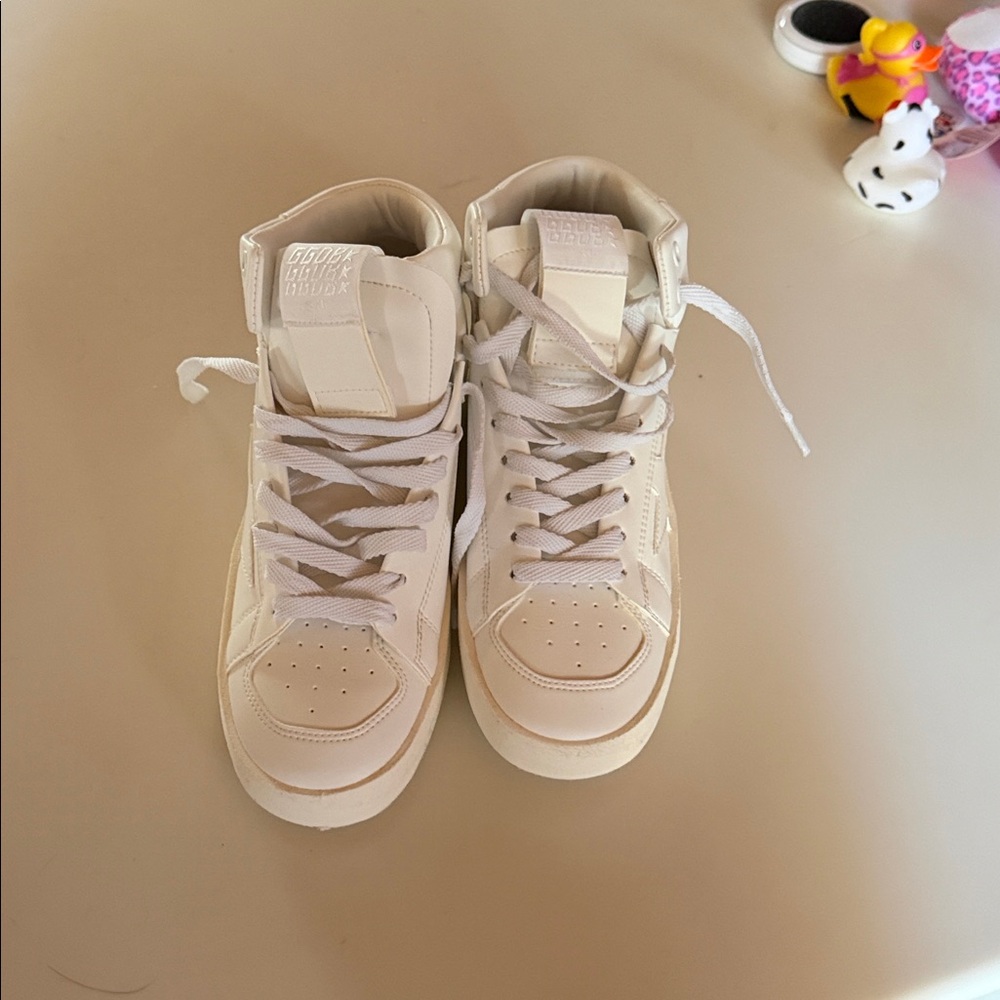 White High-Top Sneakers Golden goose Mid/stardan.37 new. W/o box and bag.